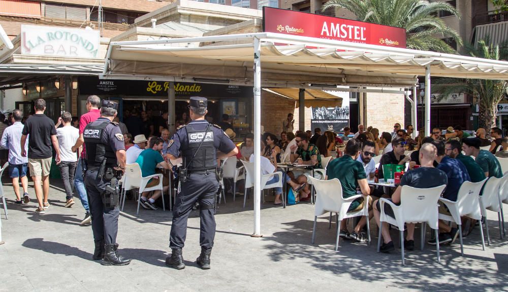 Cerco al botellón en el Mercado