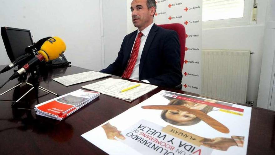 Alfonso González Gallego, presidente de la Asamblea Comarcal de la Cruz Roja de O Salnés. // Iñaki Abella