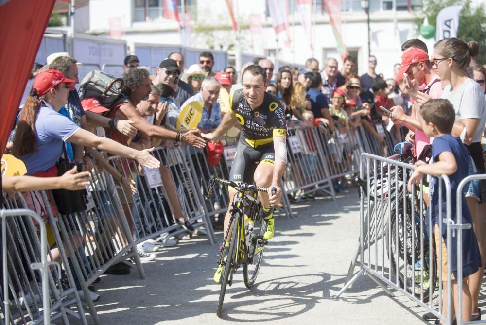 La Vuelta 2016 abarrota Betanzos