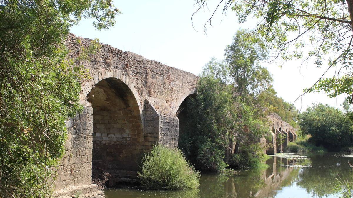 Puente de Cantillana.