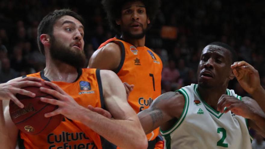 Mike Tobey, durante la semifinal ante el Unics Kazan.