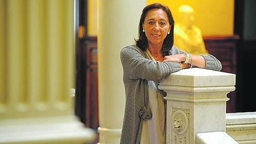 Inmaculada González, en la Junta General del Principado.