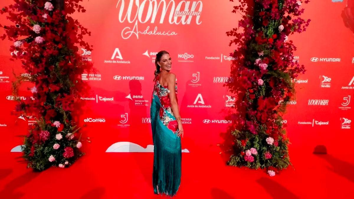 La modelo y empresaria Laura Sánchez, en la alfombra roja de los Premios Woman Andalucía.