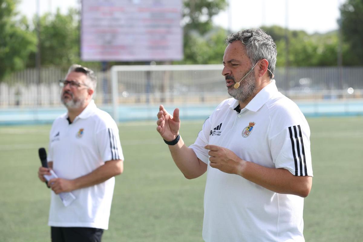 David Navarro y Néstor Pérez, durante su ponencia.