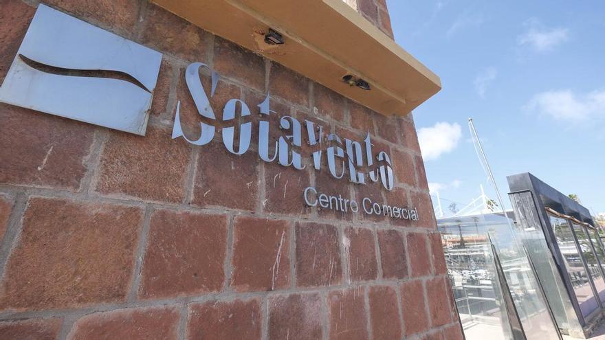 El Centro Comercial Sotavento afronta su desalojo total
