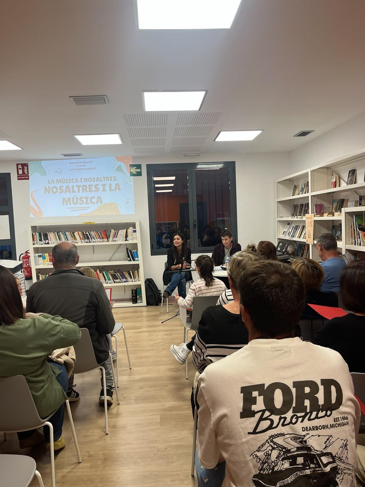 Un encuentro de Aula Oberta