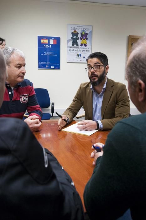 Manifestación de los trabajadores de El Asturcón contra en tripartito