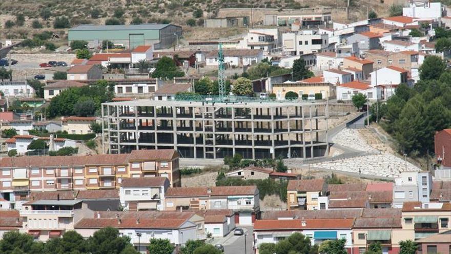 Mequinenza confía en poder terminar la nueva residencia