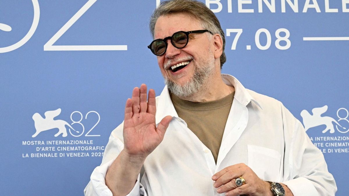 Guillermo Del Toro erige un monumento a Frankenstein
