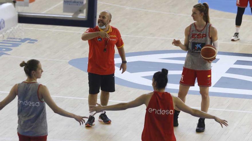 La selección española femenina de baloncesto ya está en Córdoba