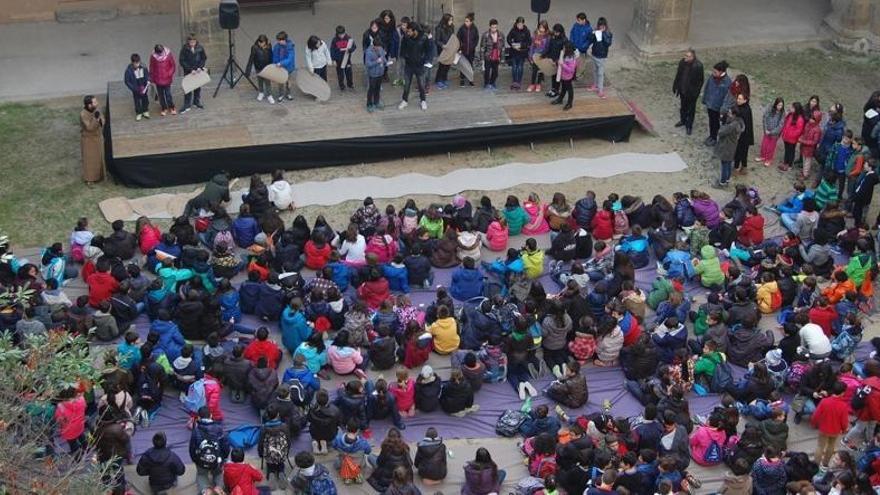 Més de 400 alumnes de primària celebren el primer plenari del Consell dels Infants de Manresa