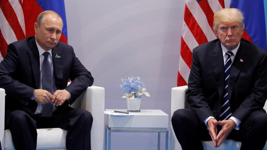 La secuencia del apretón de manos entre Trump y Putin