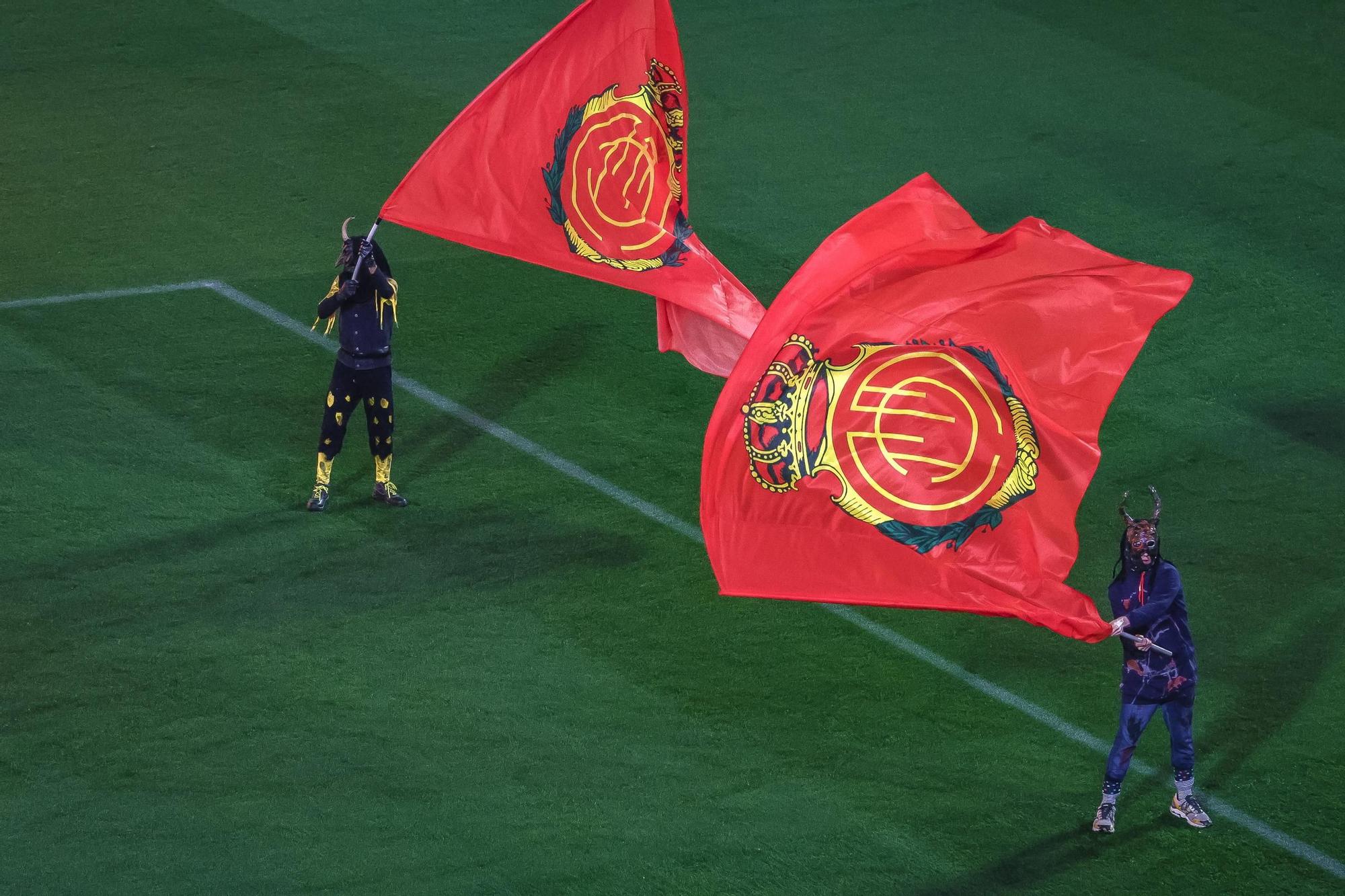 Empfang und Spektakel: So feierte Real Mallorca das rundumerneuerte Stadion Son Moix