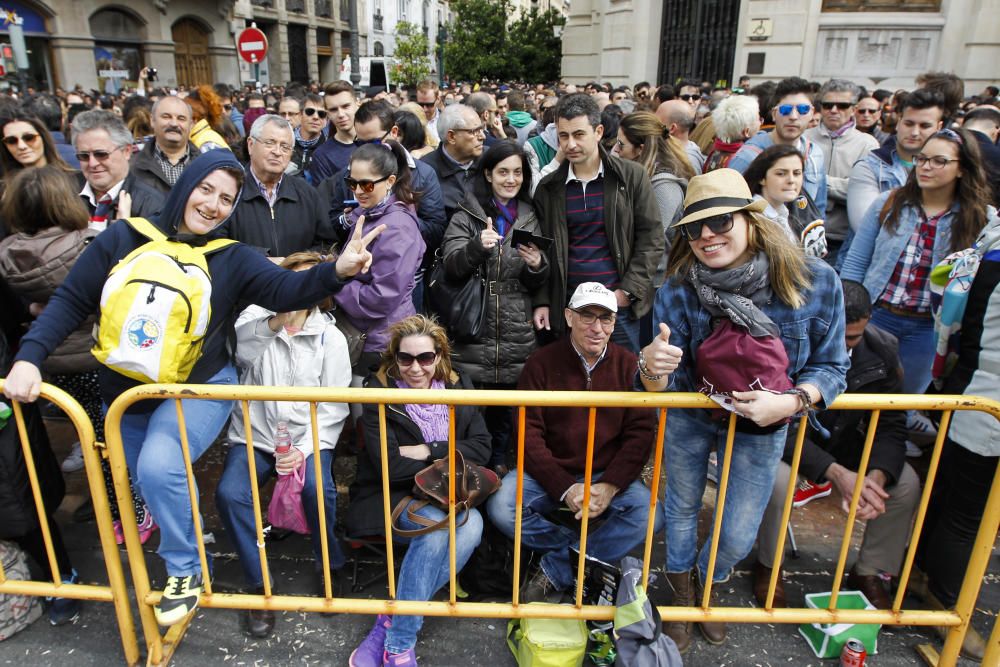 Búscate en la mascletà del 6 de marzo