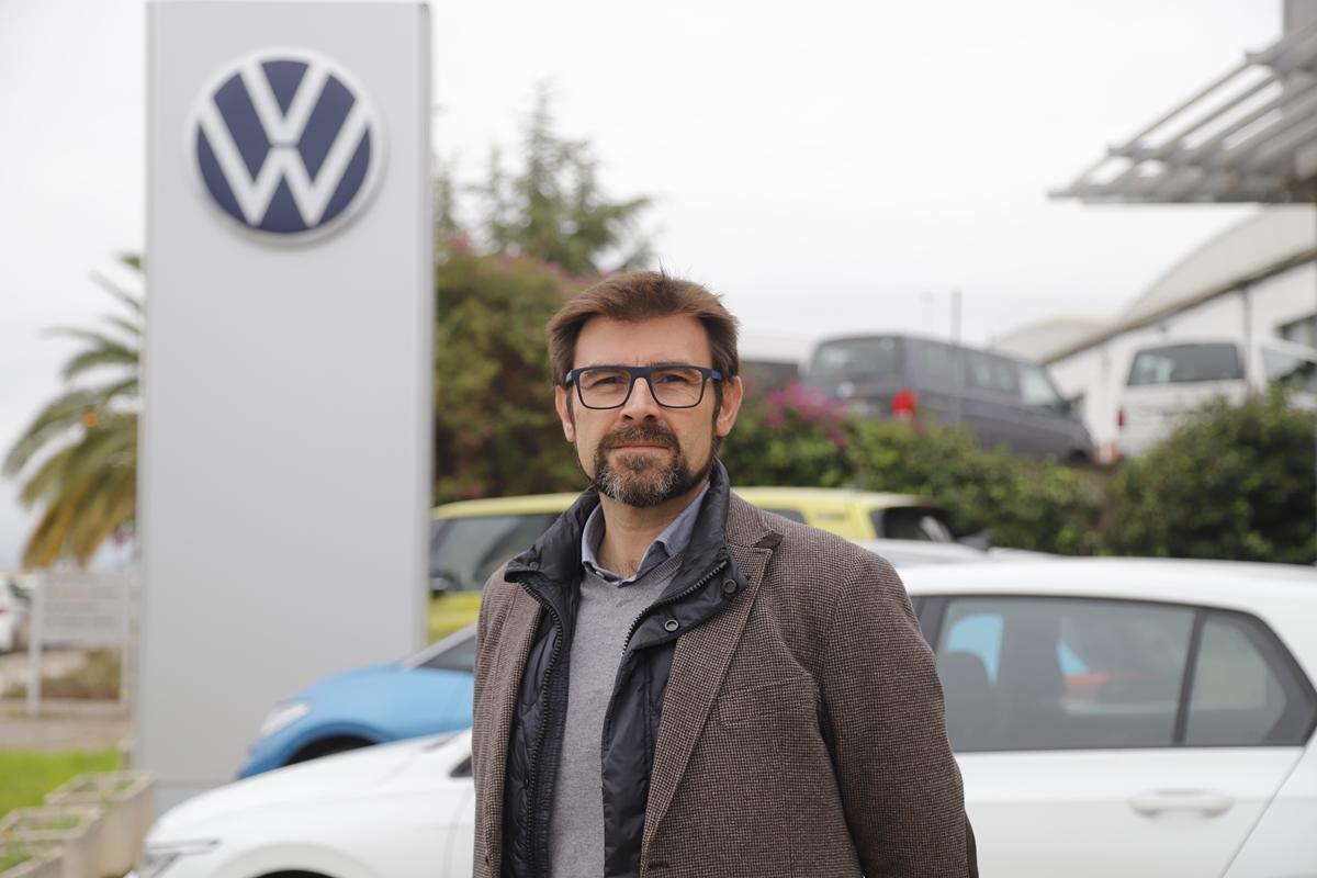 Antonio Rodríguez es el jefe de ventas de Safamotor Volkswagen.