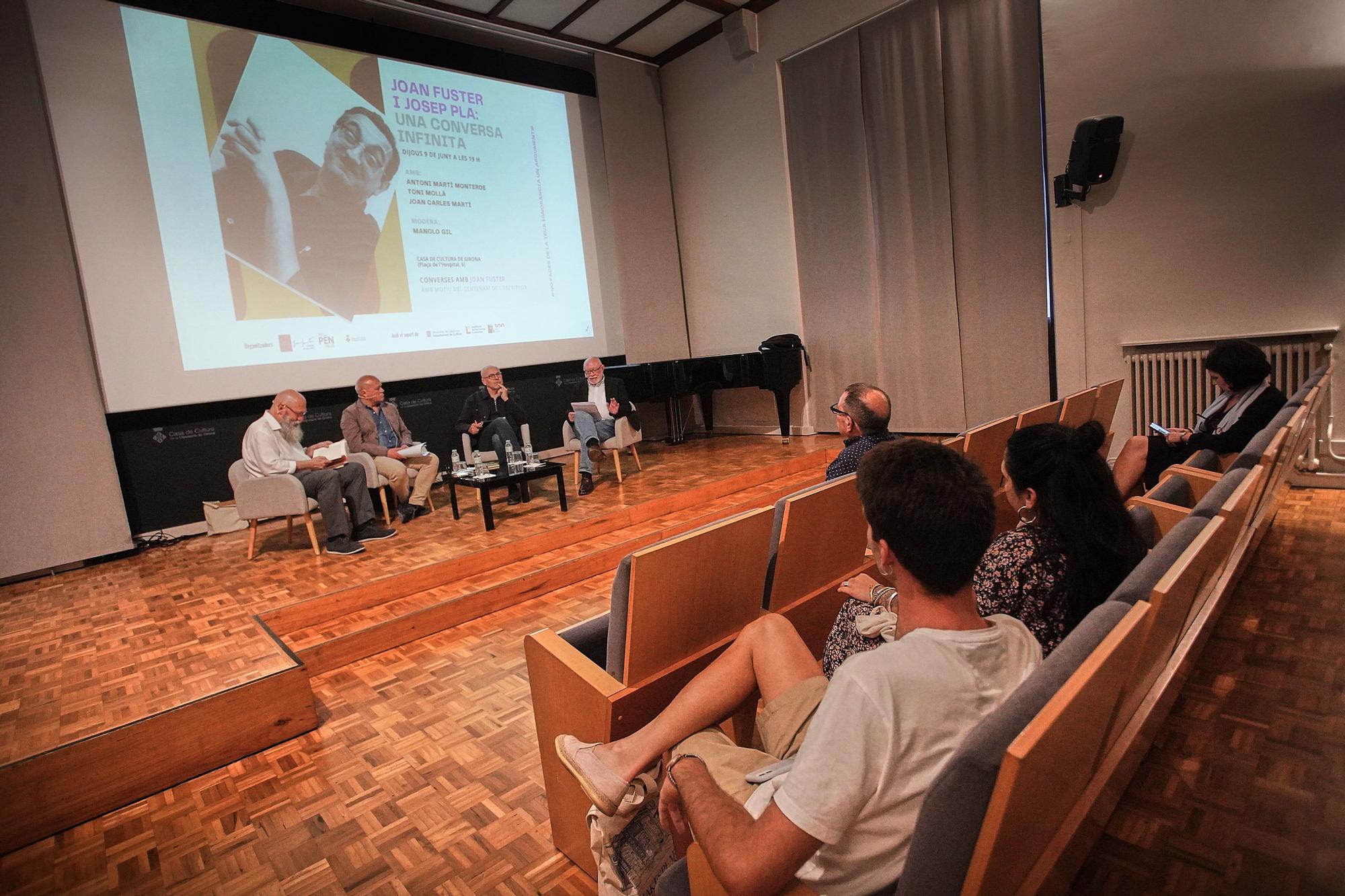 La Casa de Cultura acull la «conversa infinita» entre Joan Fuster i Josep Pla