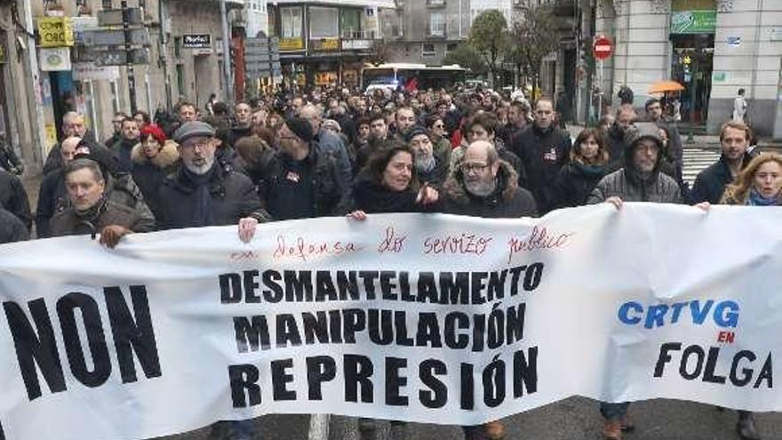 Protesta de trabajadores de la Crtvg en Santiago.