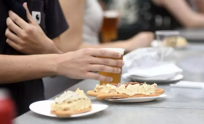 El Día de la Marinera pone le broche al domingo de las Fiestas de Primavera