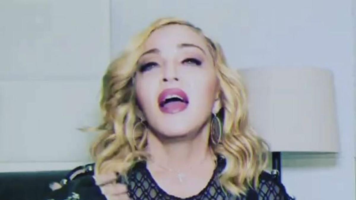 Madonna con una bolsa de patatas