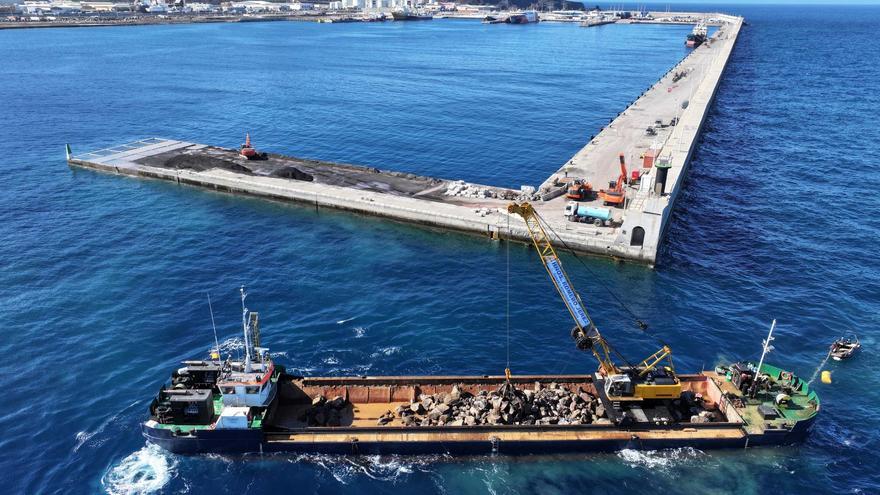 Más muelle para el trasiego de fuel en el Puerto de Las Palmas