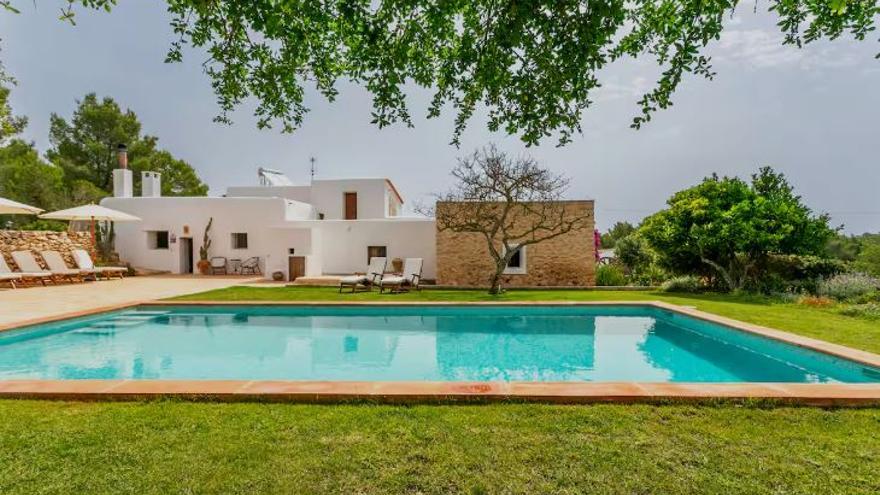 Alquilan una casa payesa del siglo XVIII como vivienda turística en Ibiza