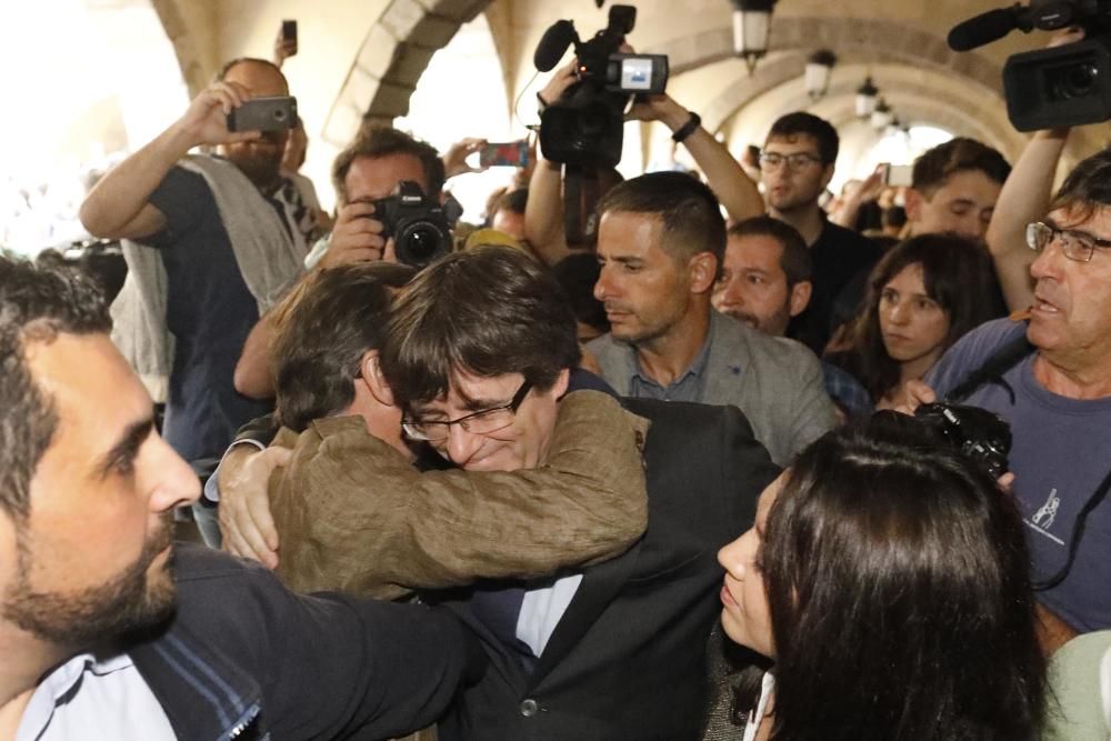 Bany de masses de Puigdemont a Girona