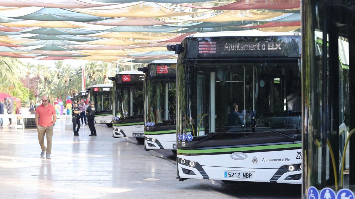 Los nuevos autobuses híbridos incorporados este otoño a Elche