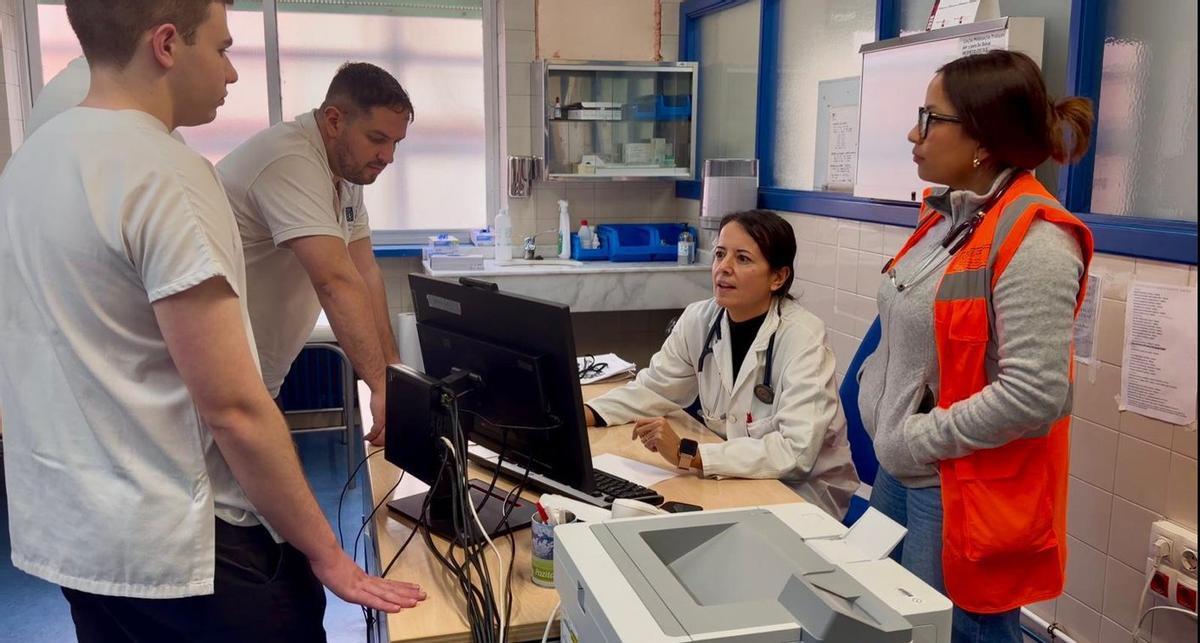 Profesionales sanitarios del PAC de la ciudad de Ourense. |  Sergas