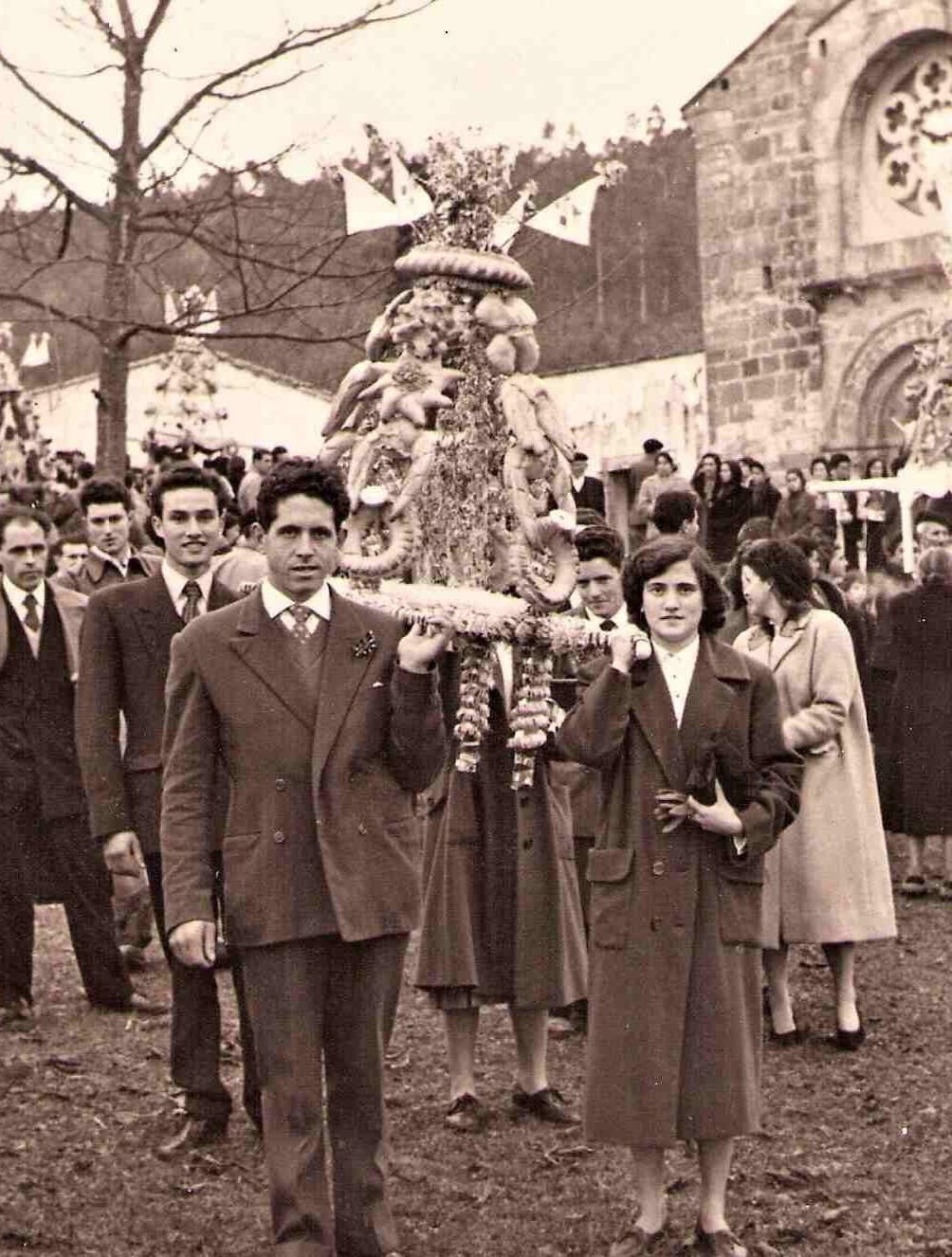 Así es la fiesta de los ramos de Seloriu