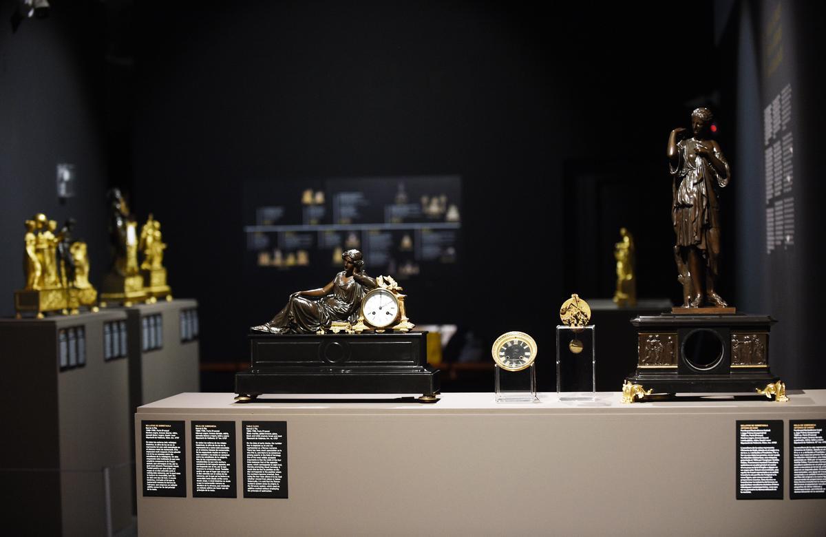 Alguns dels rellotges de l'exposició en el MuVIM.