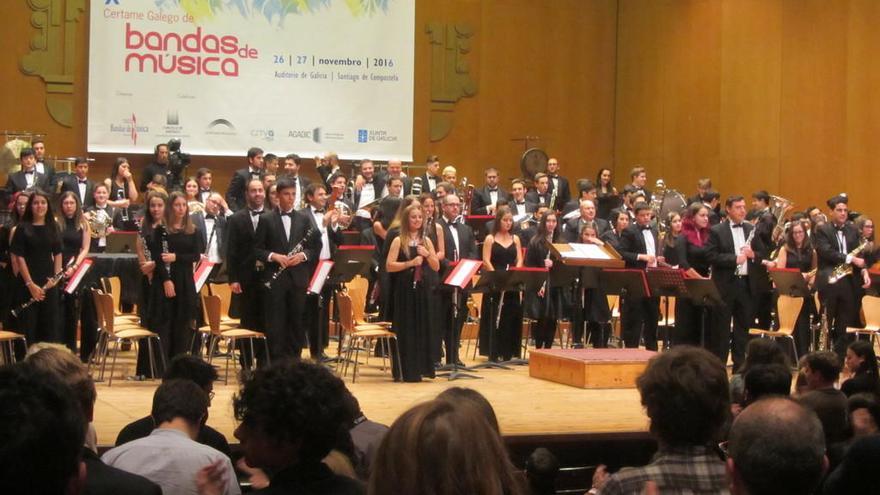 Un momento de la actuación de la Unión Musical de Meaño en el certamen gallego de Bandas. // T.H.