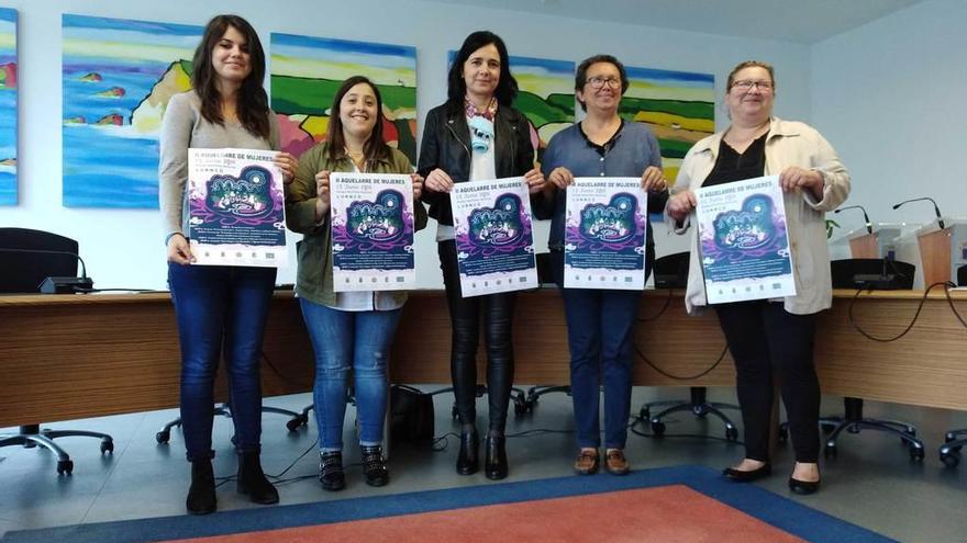 Raquel Ruiz, Alba Escandón, Dolores Fernández, Soraya Casares y Elena Menéndez, en la presentación.