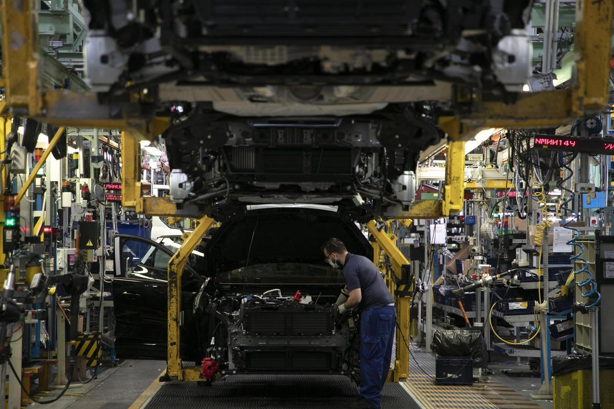 Cadena de montaje de Ford en la factoría de Almussafes.