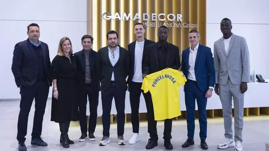 Vídeo: El Villarreal CF visita Porcelanosa, uno de sus patrocinadores principales