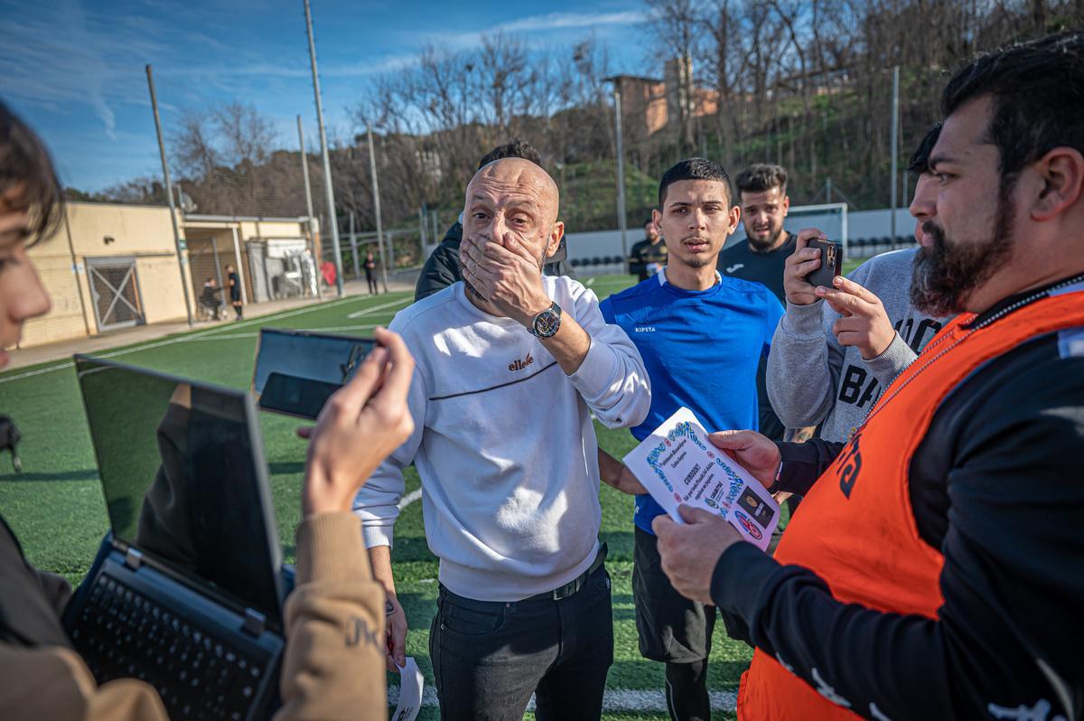 La Kings League gitana hechiza a los barrios de Barcelona