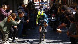 Primoz Roglic gana la contrarreloj y se convierte en el primer líder de la Itzulia 2024.