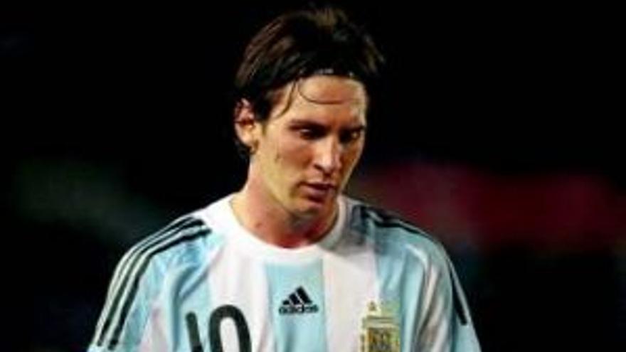 Argentina tortura a Messi