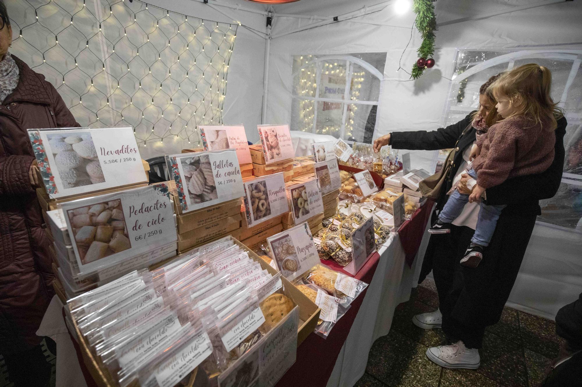 Exposición de Belenes Tradicionales, Muestra de Repostería y Artesanía Conventual en el Centro de Historia y Cultura Militar de Baleares