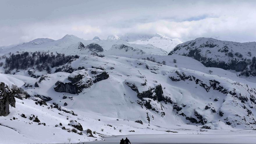 La Aemet alerta del riesgo notable de aludes en Picos de Europa