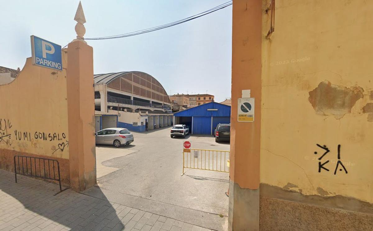 Entrada al garaje de Las Delicias, en el Centro de Málaga.