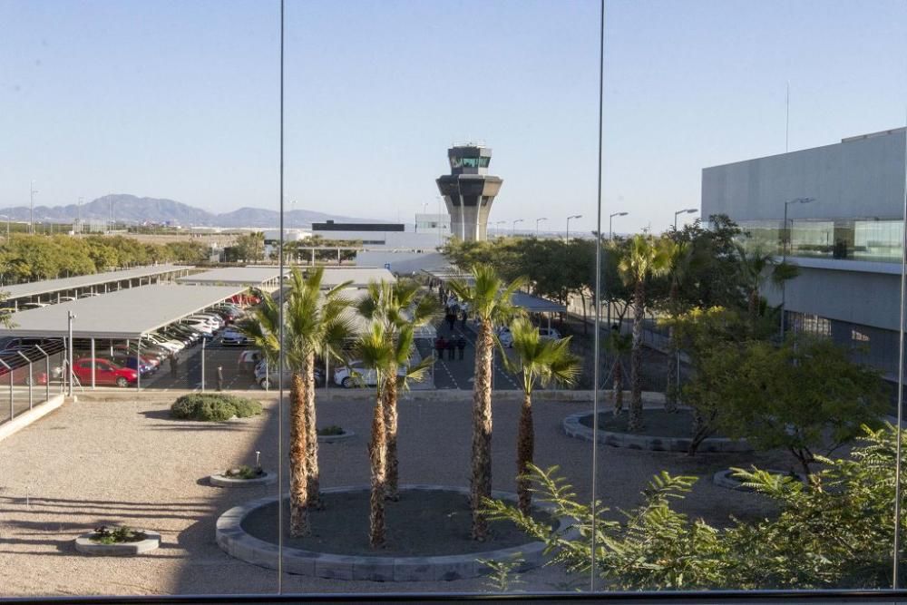 El aeropuerto de Corvera cobra vida