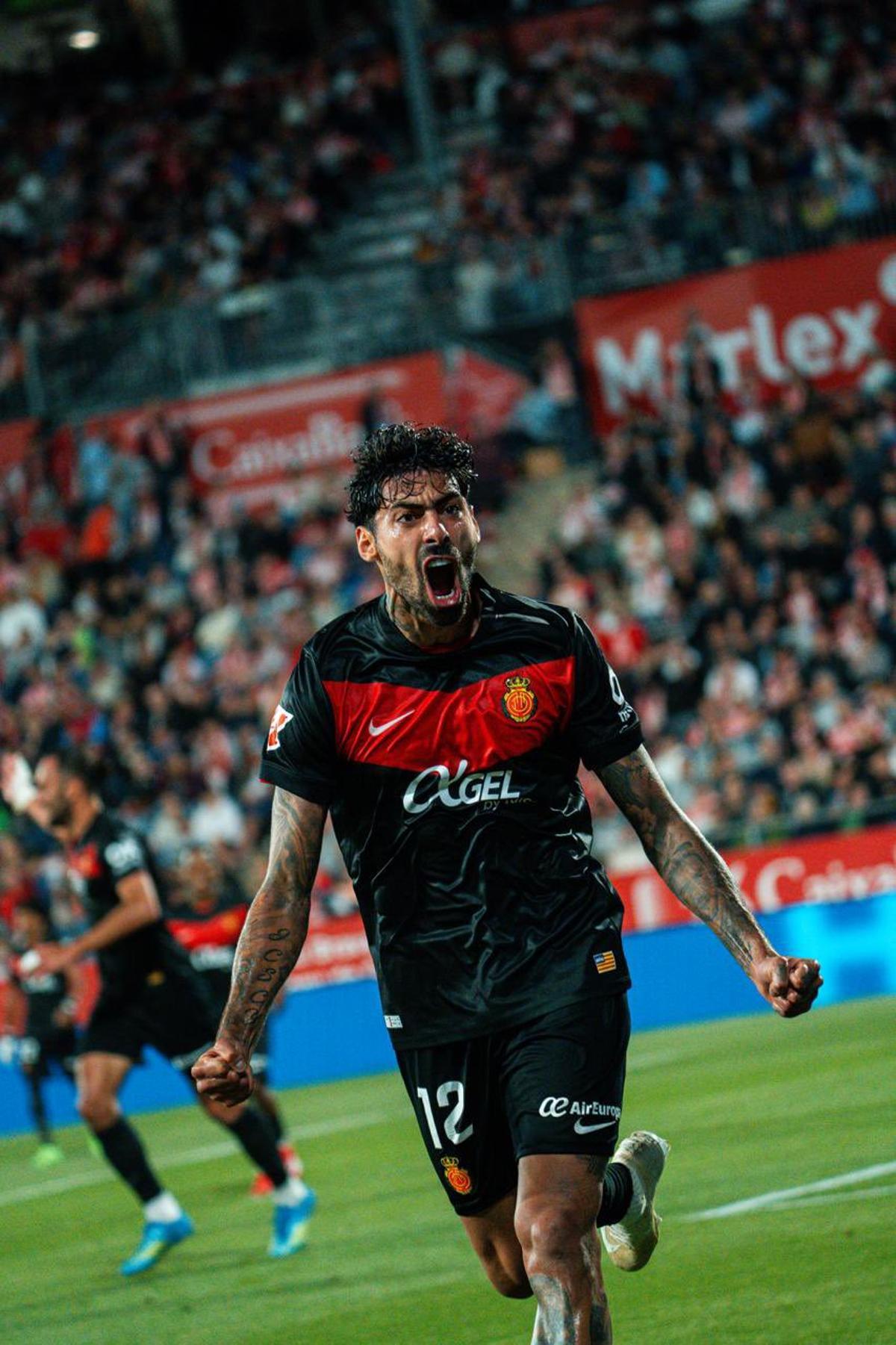 Samu Costa celebra su gol en Montilivi.