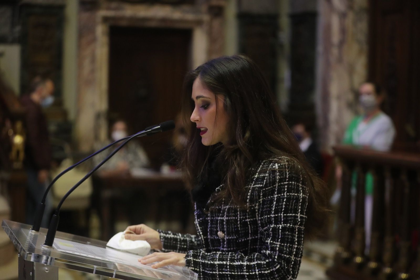 Falleras sin puente. Actividad de Carmen, Nerez y las cortes de 2022 a tres meses de Fallas