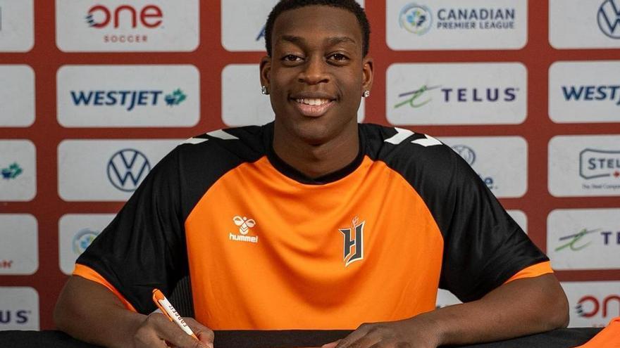 Oketo, del Platges de Calvià al fútbol profesional en Canadá