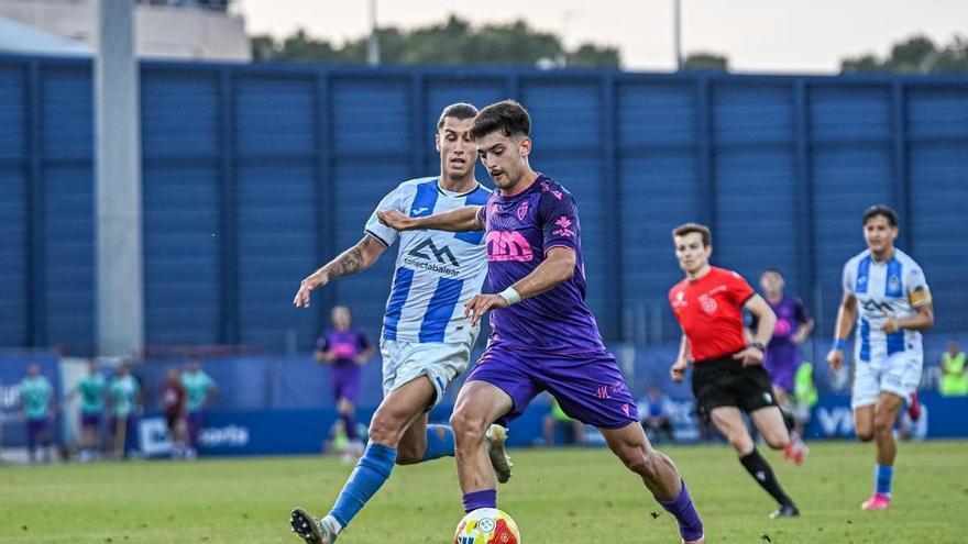 El Hércules planea el futuro de su lateral izquierdo con David Serrano en el radar