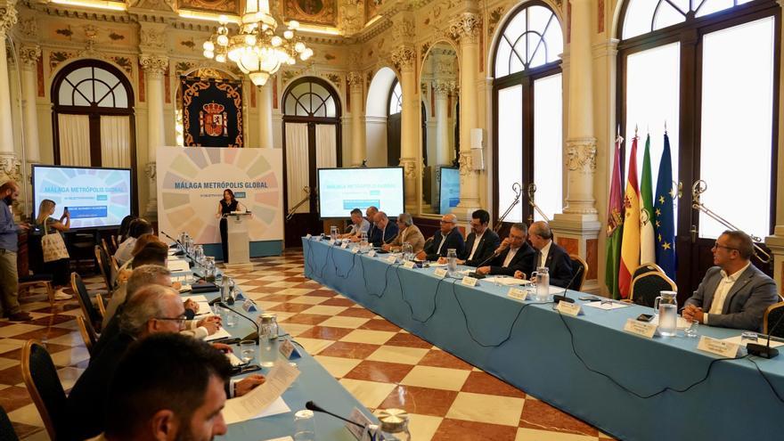 Los alcaldes de Málaga reclaman más embalses y al menos tres nuevas desaladoras