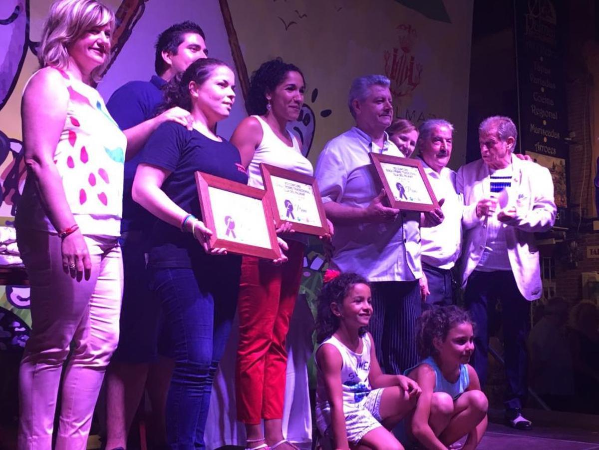 Podio de los ganadores del concurso.