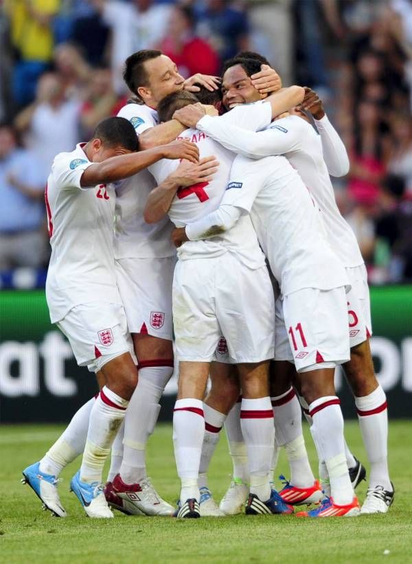 El partido Francia 1 - Inglaterra 1, en imágenes