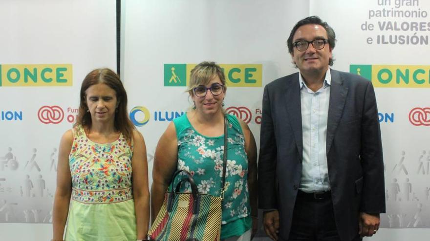 María del Carmen Soler (izq.), Silvia Burillo y José Vilaseca.