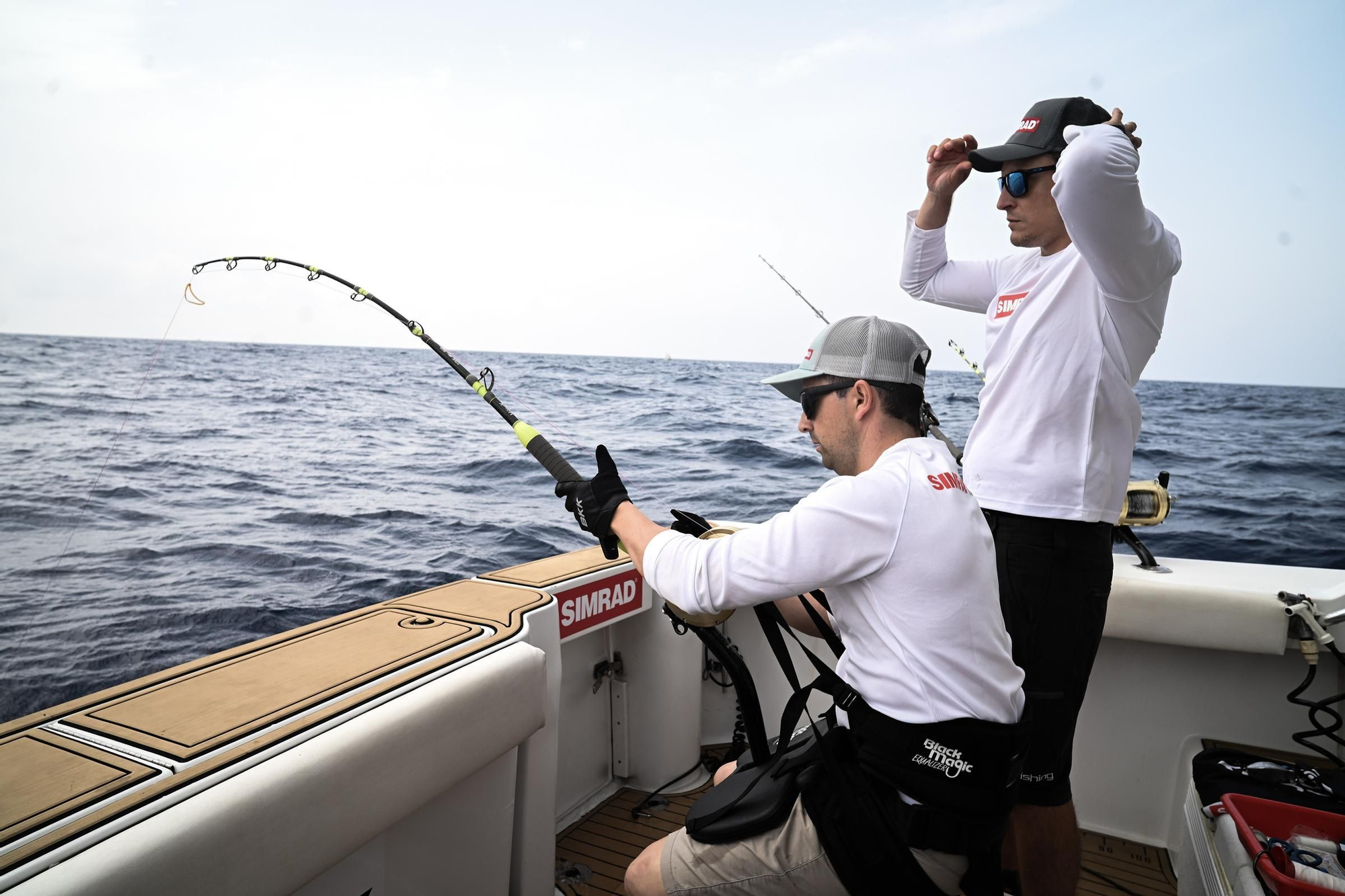 Un día a bordo del Artic pescando atunes rojos para marcarlos con GPS
